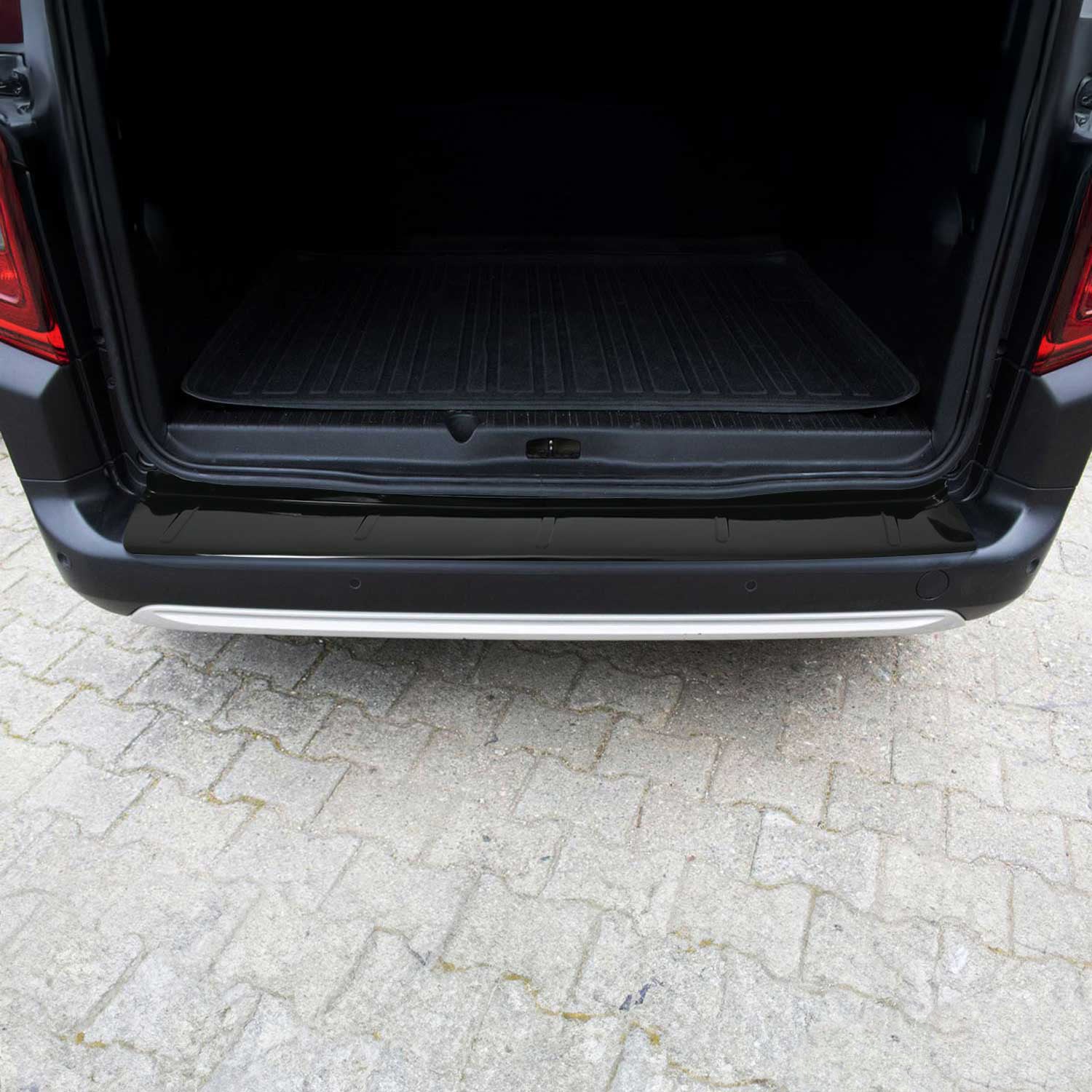 Ladekantenschutz für Peugeot Partner Tepee / Citroen Berlingo 2008-2018 schwarz