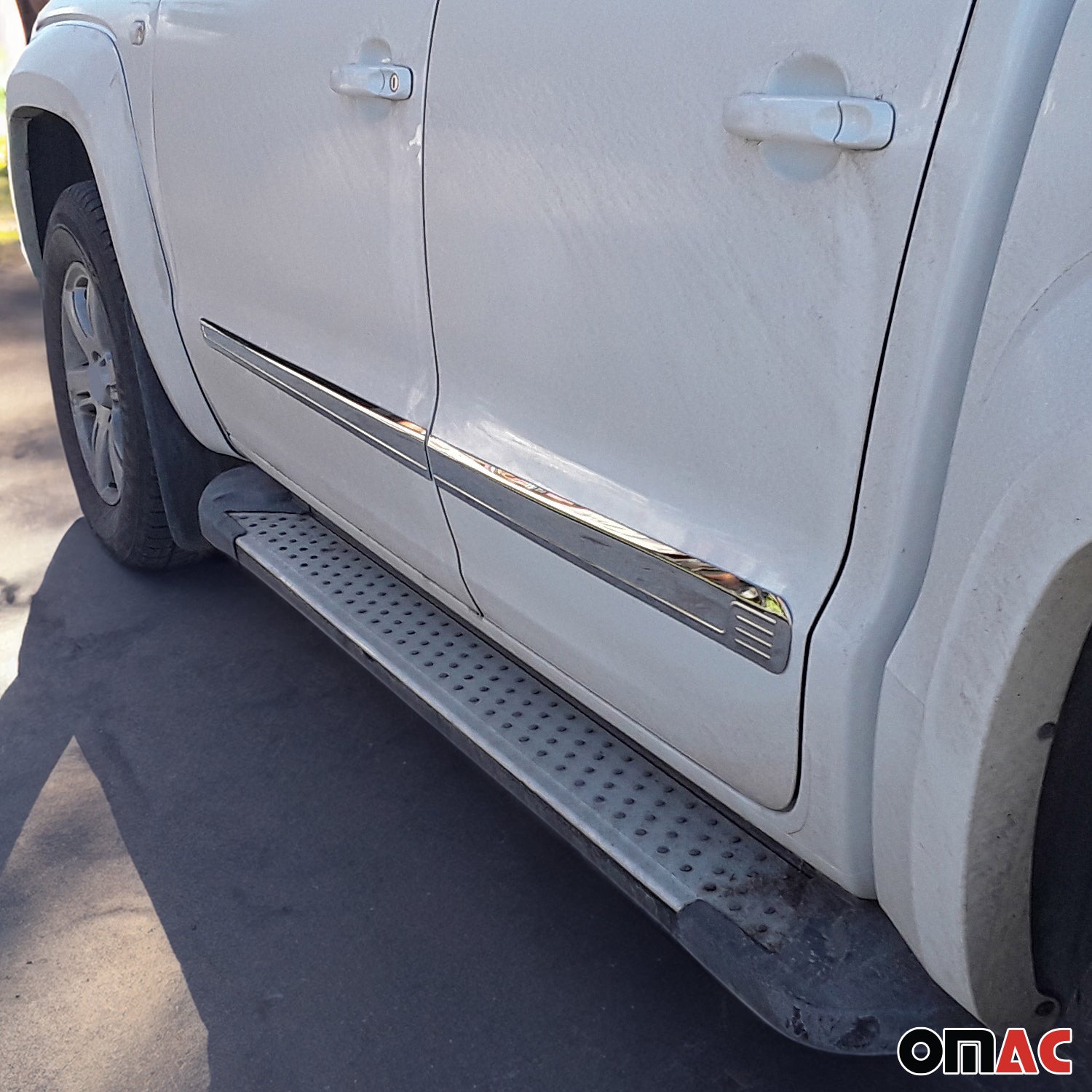 Seitentürleiste Türleisten Türschutzleiste für Toyota Hilux 2015-2026 Chrom 4x
