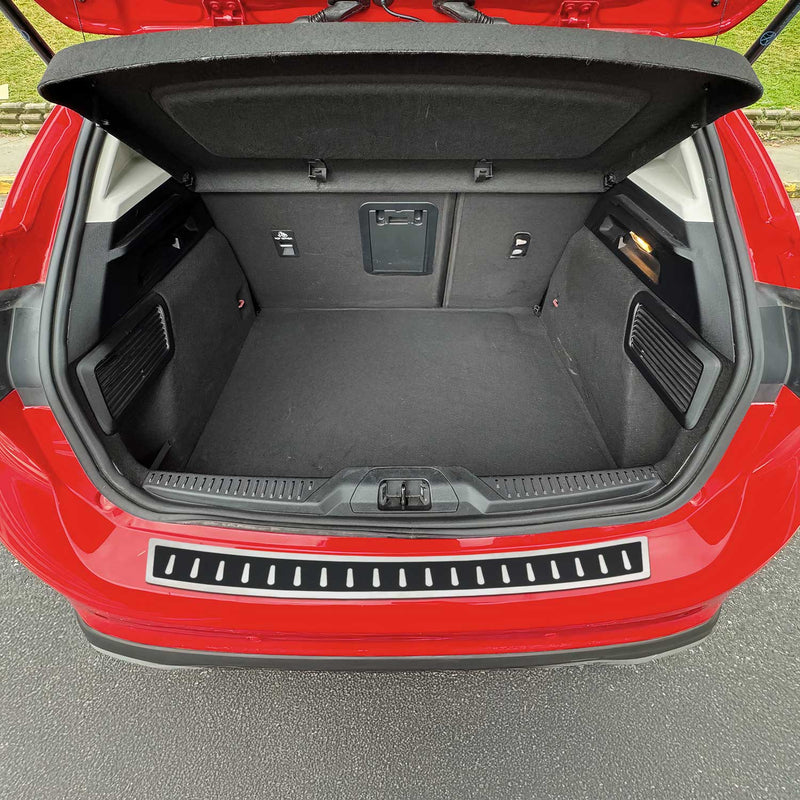 Ladekantenschutz für Ford Focus Schrägheck 2018-2025 Chrom Kohlefaserfolien