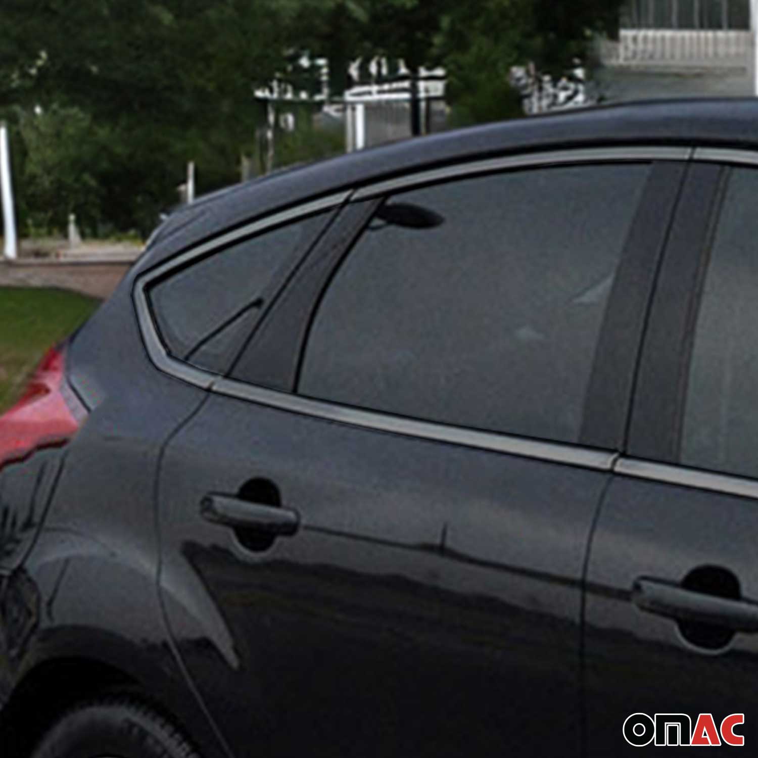 Fensterleisten Zierleisten für Ford Focus 2011-2018 Schrägheck Chrom Dunkel 12x