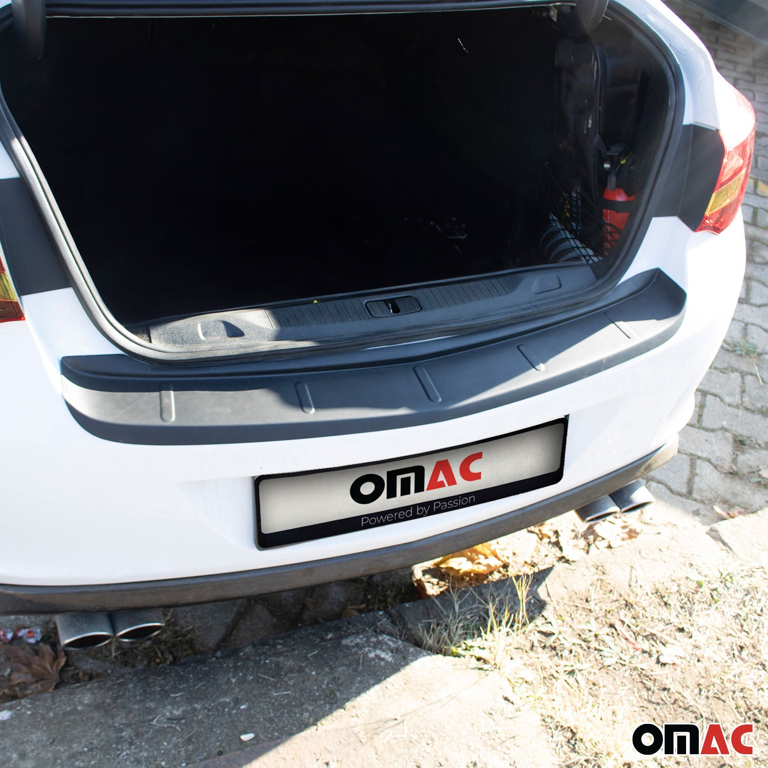 Ladekantenschutz für Opel Astra J Limo 2012-2015 Facelift Acryl matt schwarz