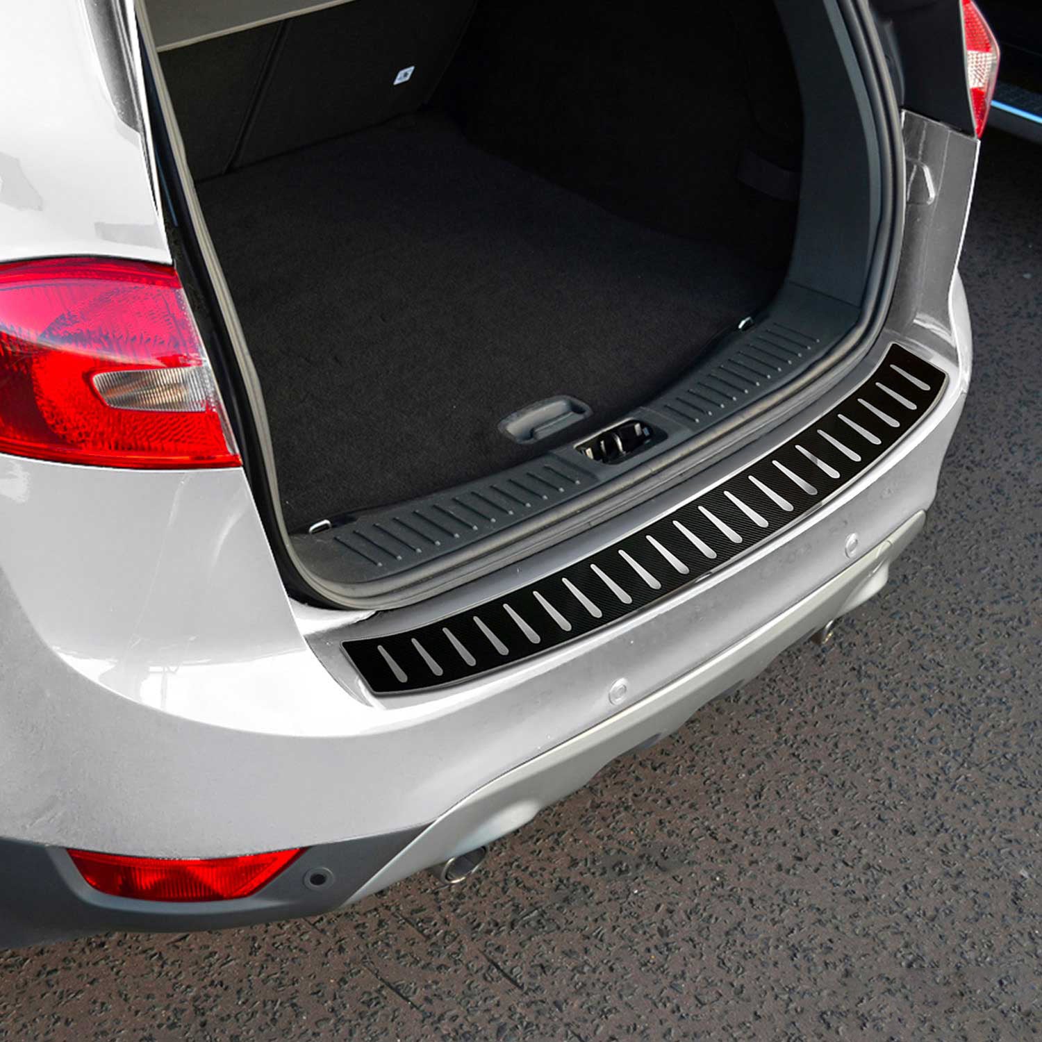 Ladekantenschutz Stoßstange für Ford Kuga I 2008-2012 Edelstahl carbon foliert
