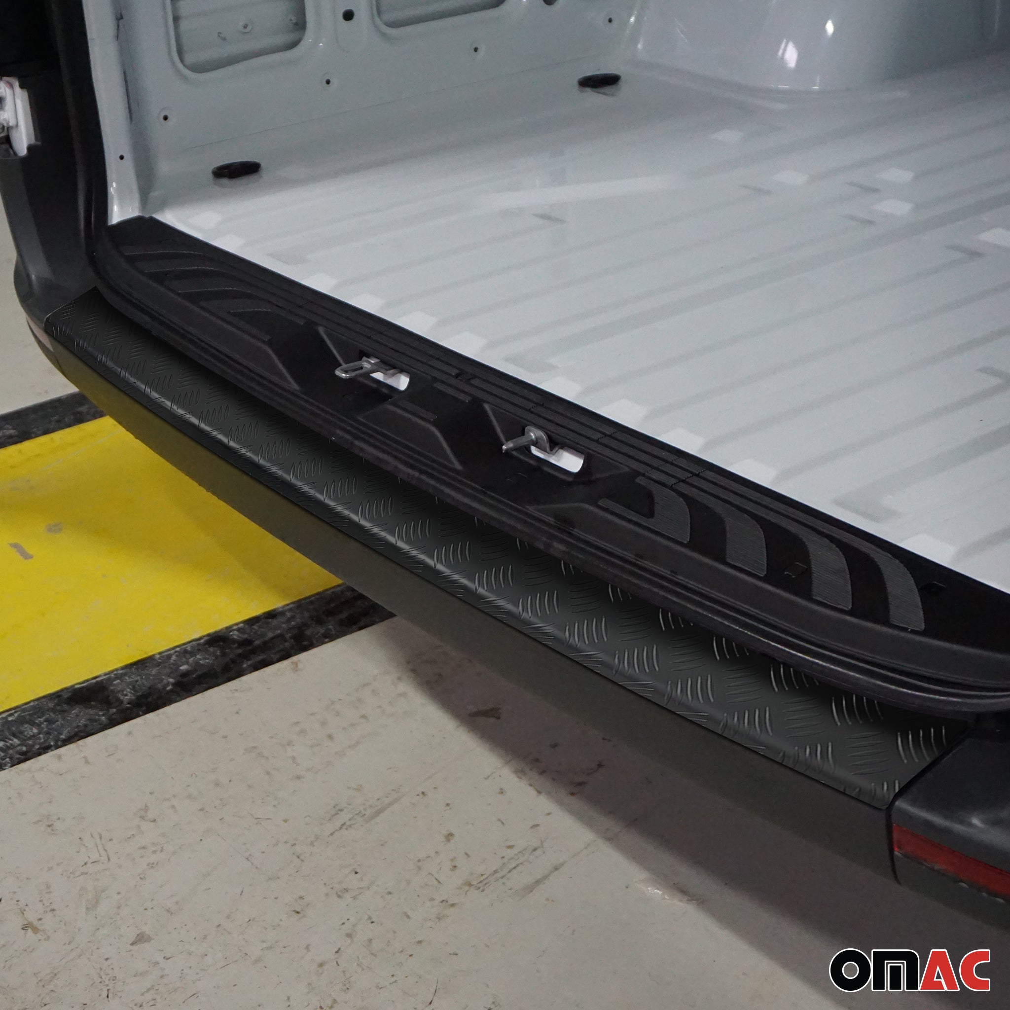 Ladekantenschutz Stoßstange für Mercedes Sprinter W907 2018-26 Aluminium Schwarz