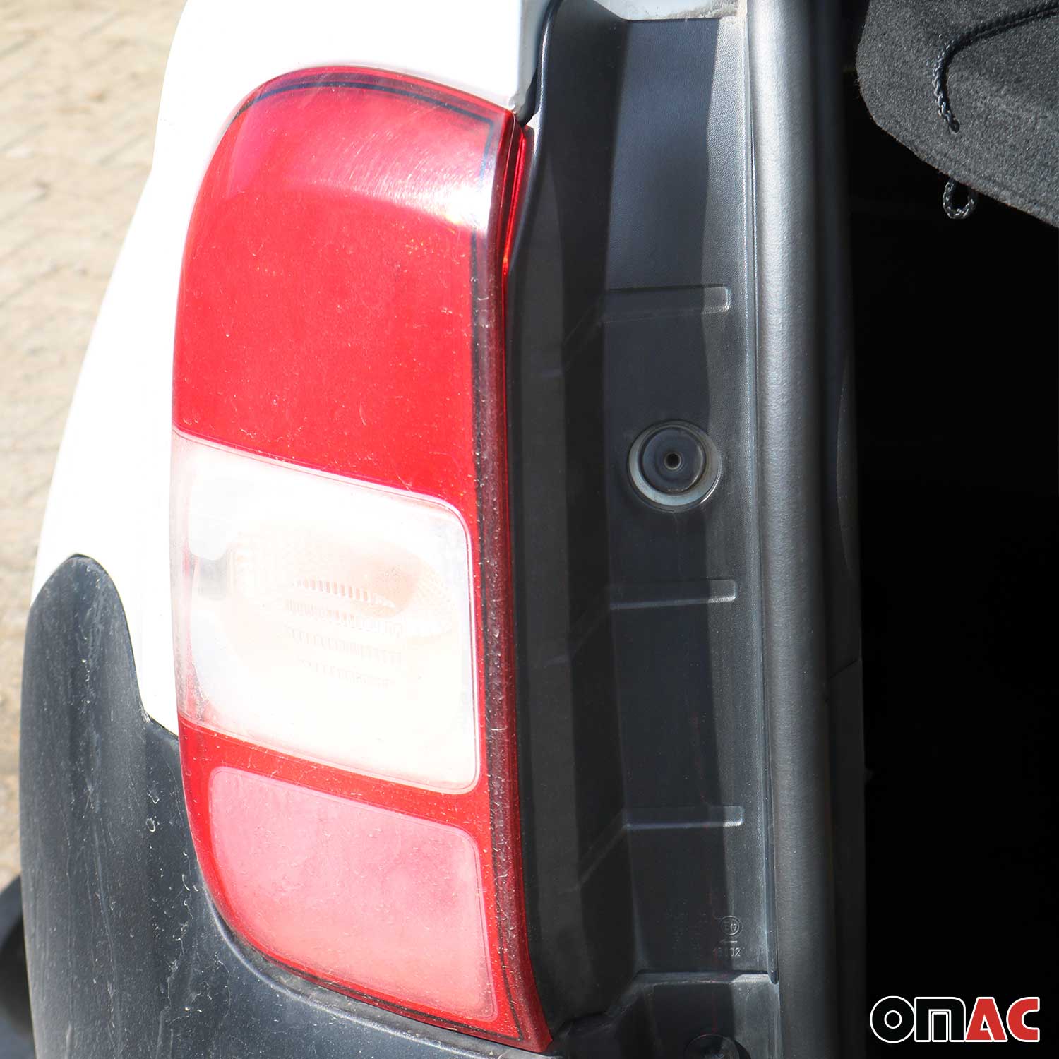 Ladekantenschutz Stoßstange für Dacia Duster I 2010-2017 Acryl matt schwarz