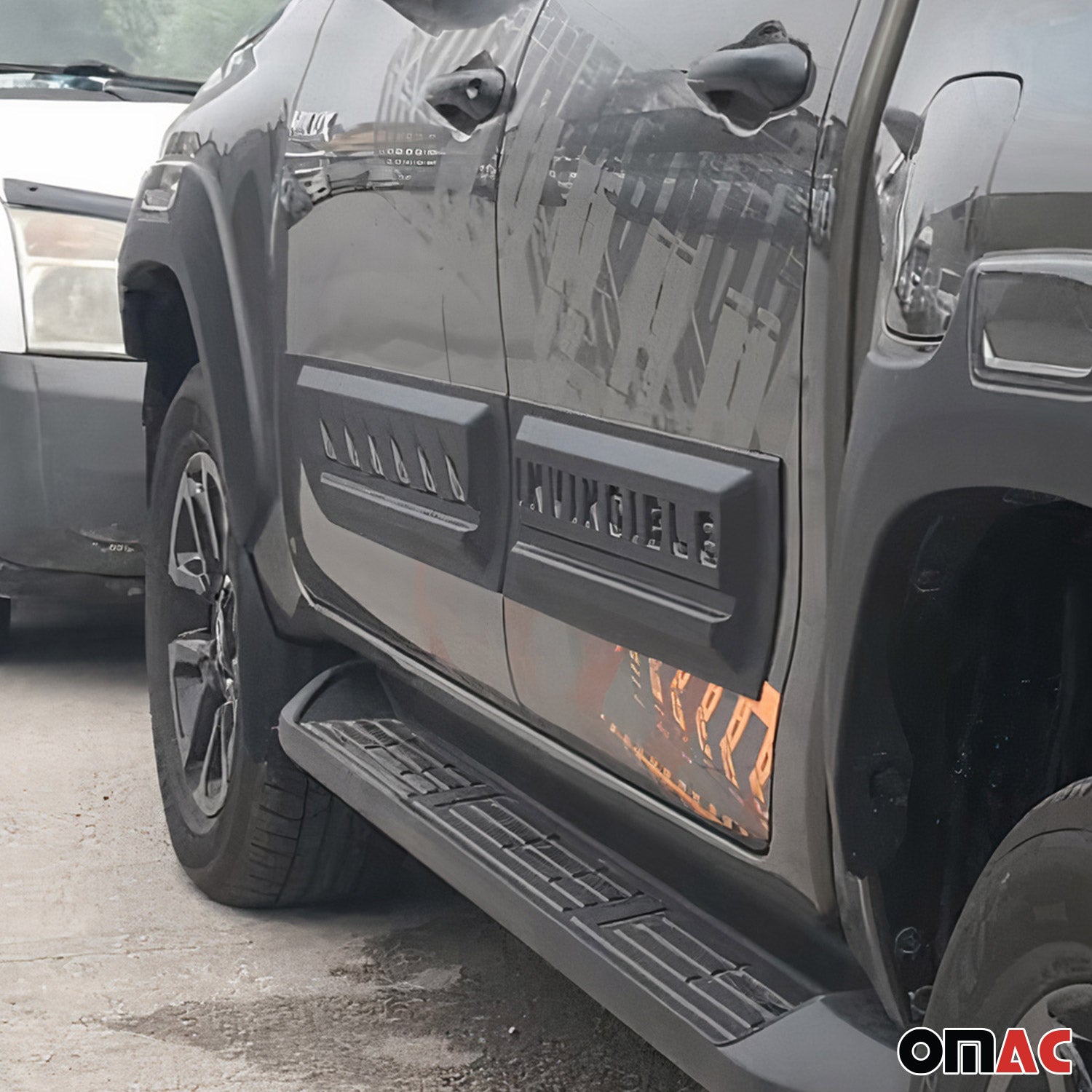 Türschutzleisten Seitenschutz für Toyota Hilux 2015-2026 ABS Schwarz 4tlg