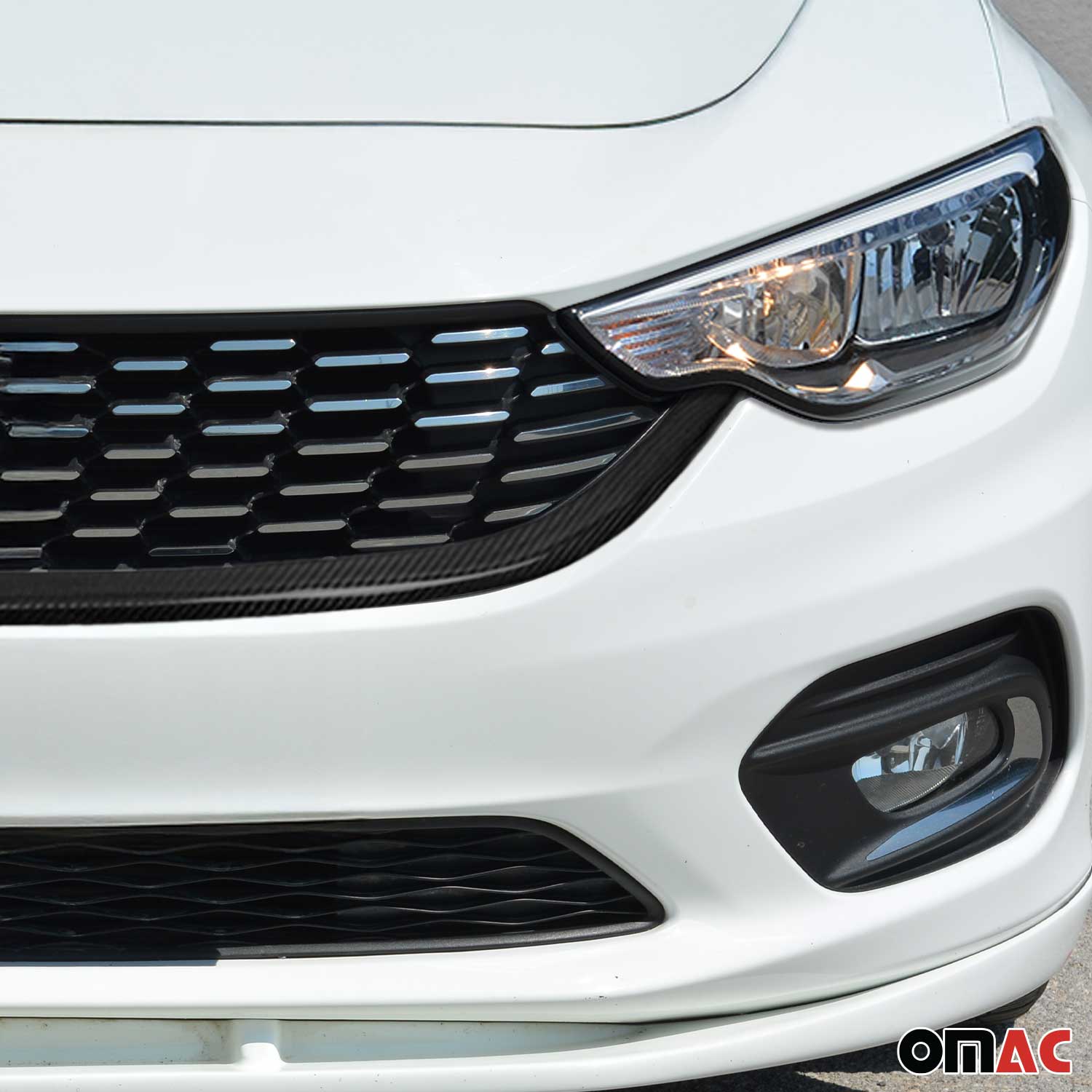 Kühlergrill Leisten Grillleisten für Fiat Tipo Limo Schrägheck 2015-2026 Carbon