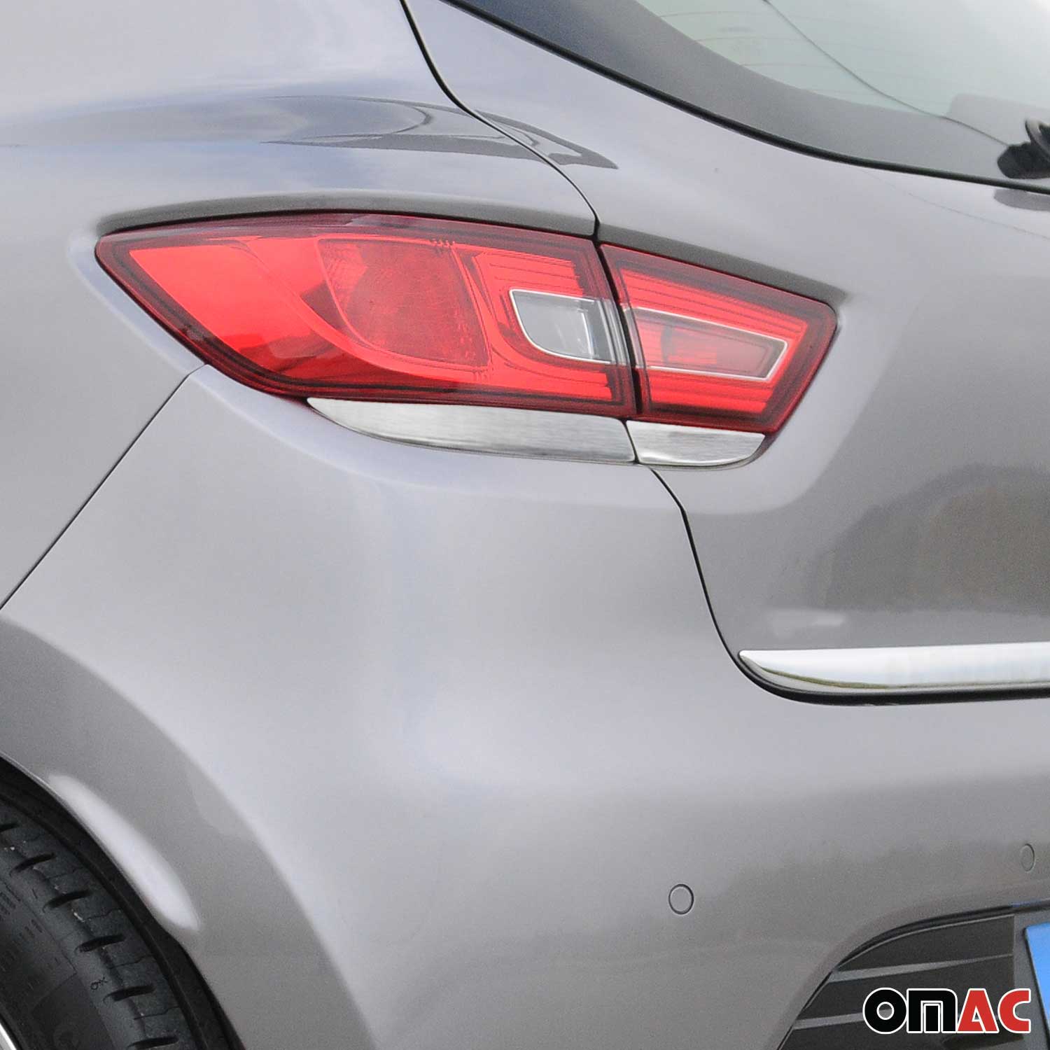 Rücklicht Leisten Heckleuchte für Renault Clio 2012-2019 Schrägheck Edelstahl 4x