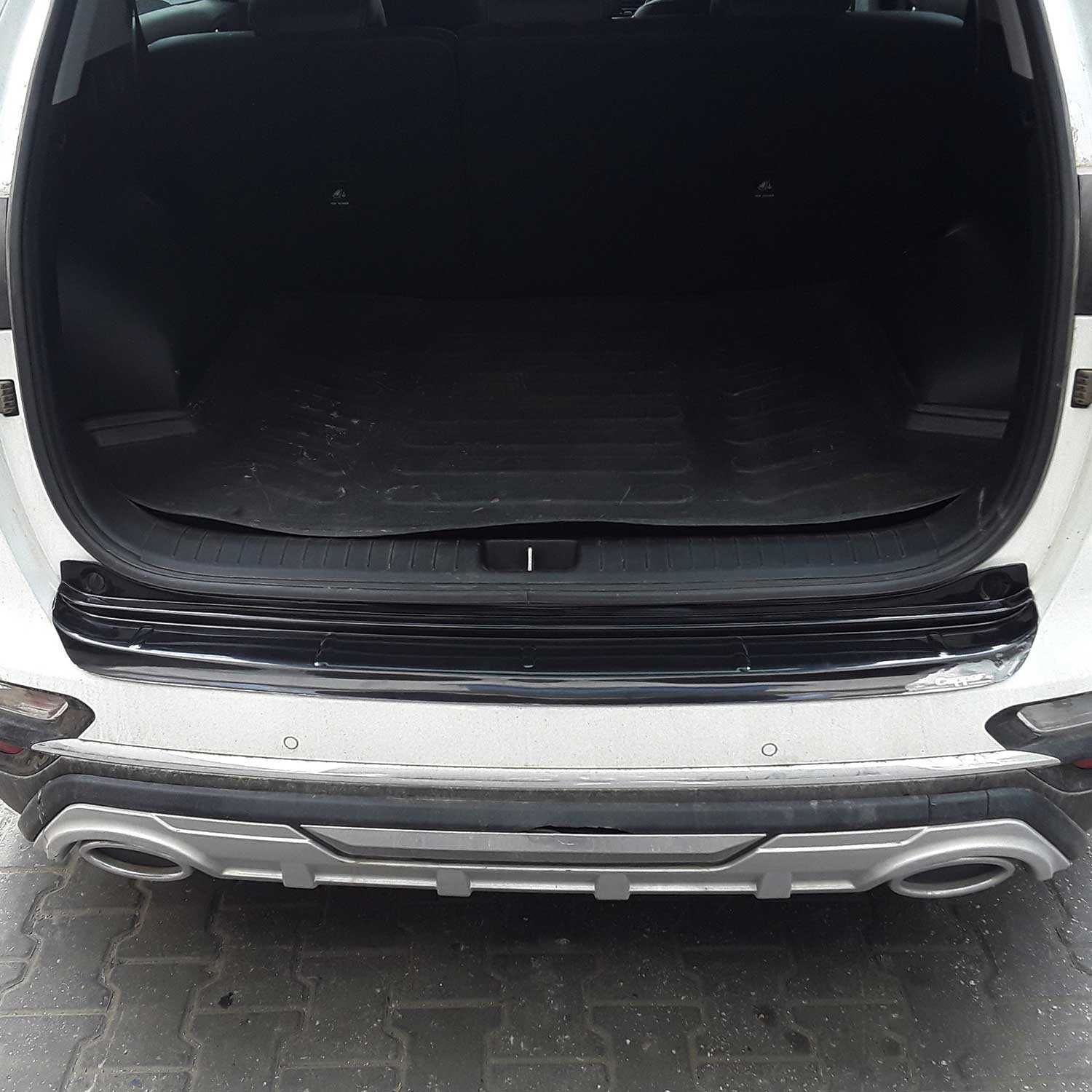 Ladekantenschutz für Kia Sportage mk4 QL 2017-2018 Pre-FL Acryl glänzend schwarz