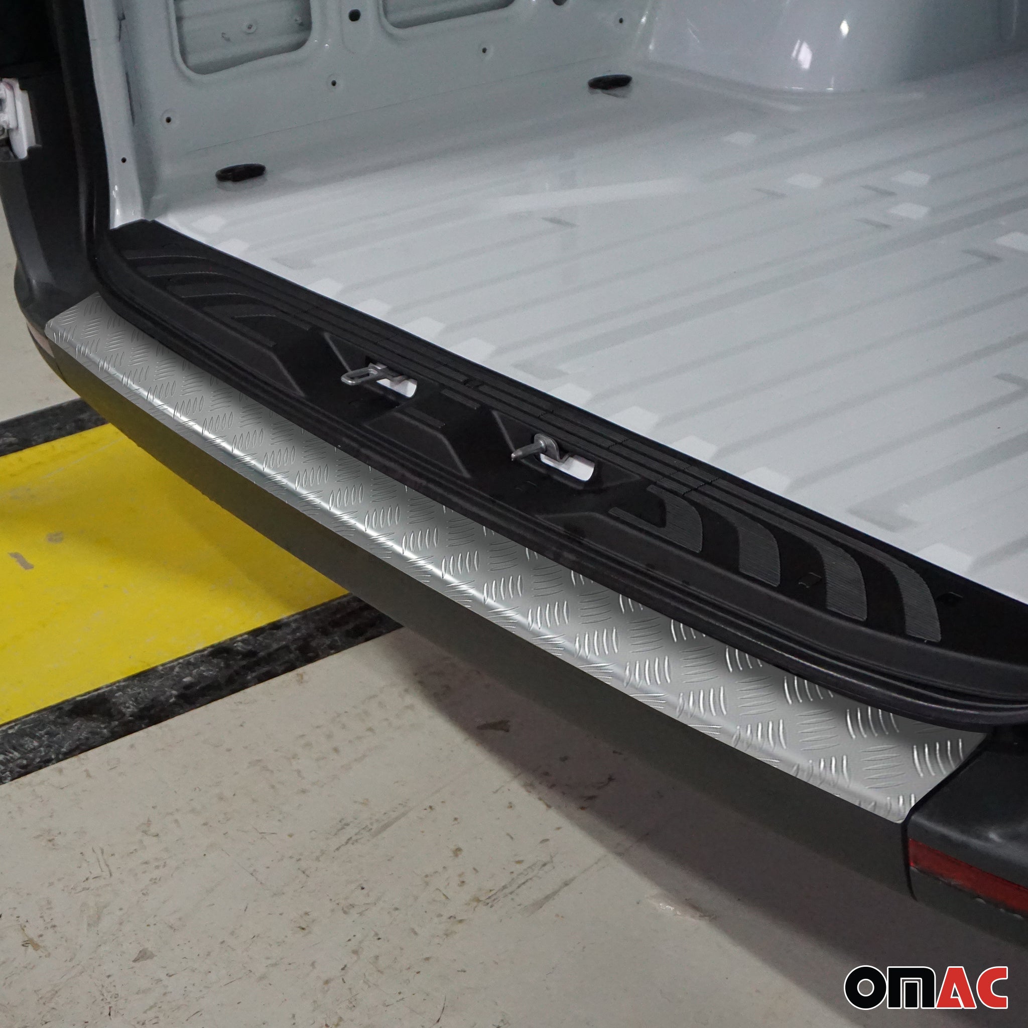 Ladekantenschutz Stoßstange für Mercedes Sprinter W907 2018-2026 Alu Silber