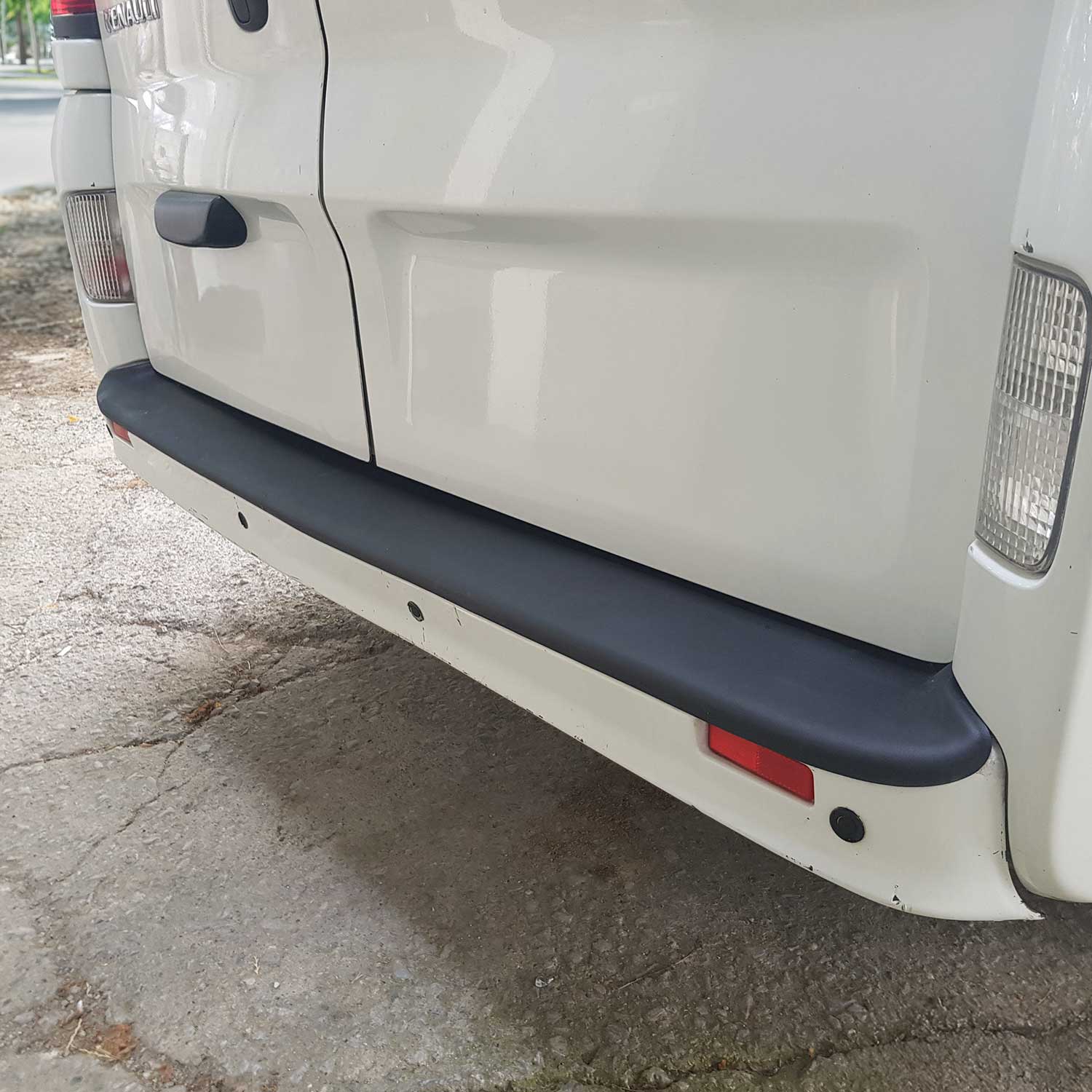 Ladekantenschutz Stoßstange für Opel Vivaro B 2014-2019 Acryl matt schwarz