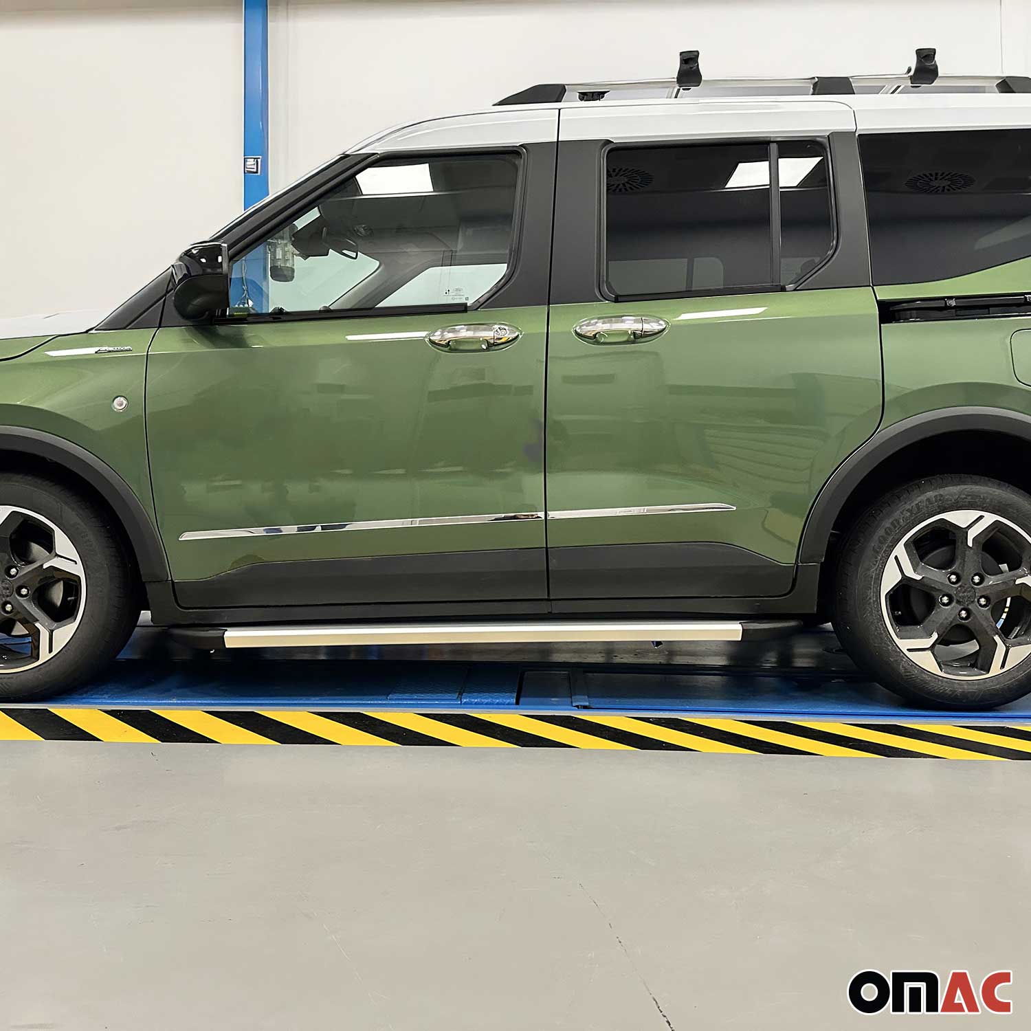 Seitentürleiste Türleiste Türschutz für Ford Tourneo Courier 2023-2026 Edelstahl