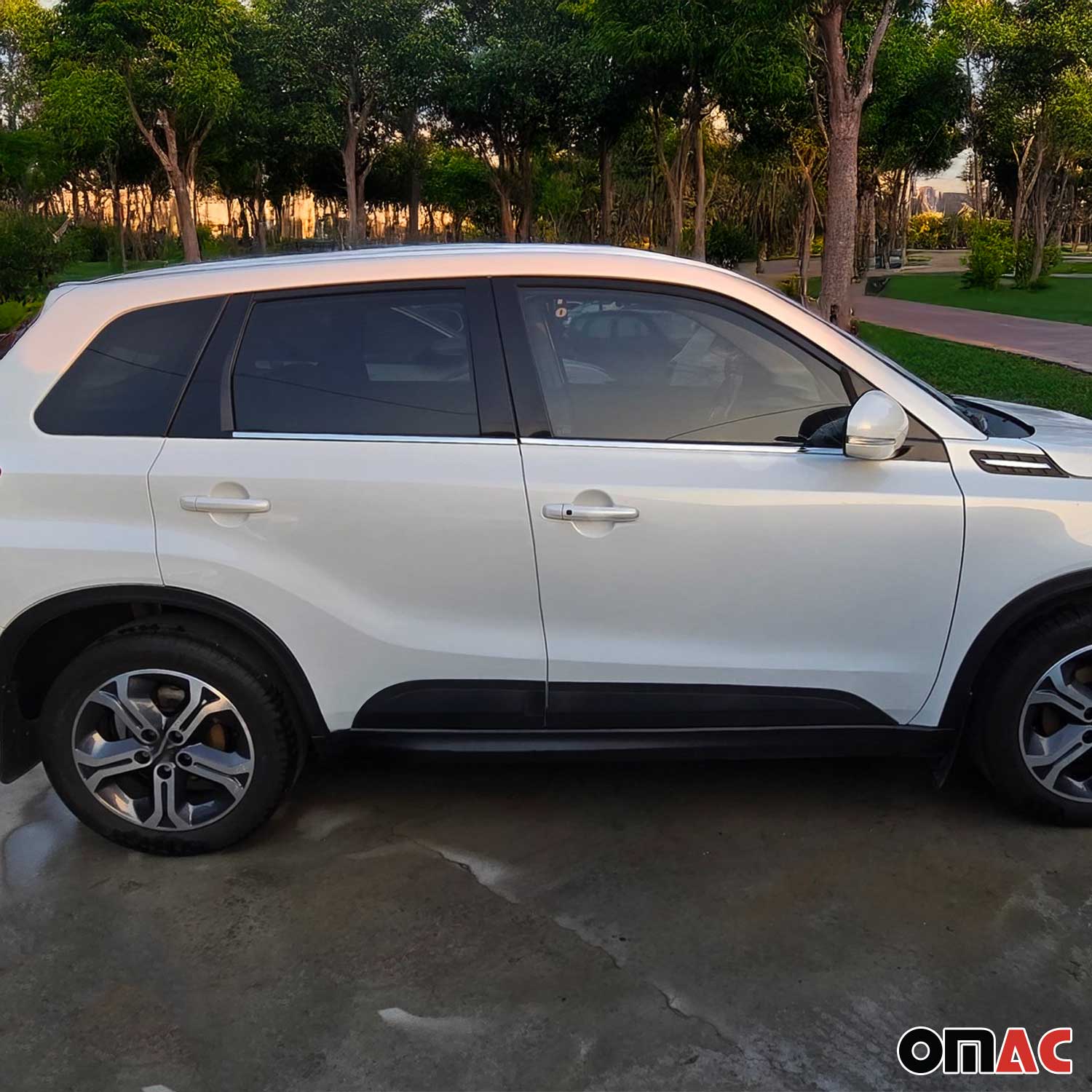 Fensterleisten Zierleisten für Suzuki Vitara 2015-2026 Edelstahl Chrom 4tlg