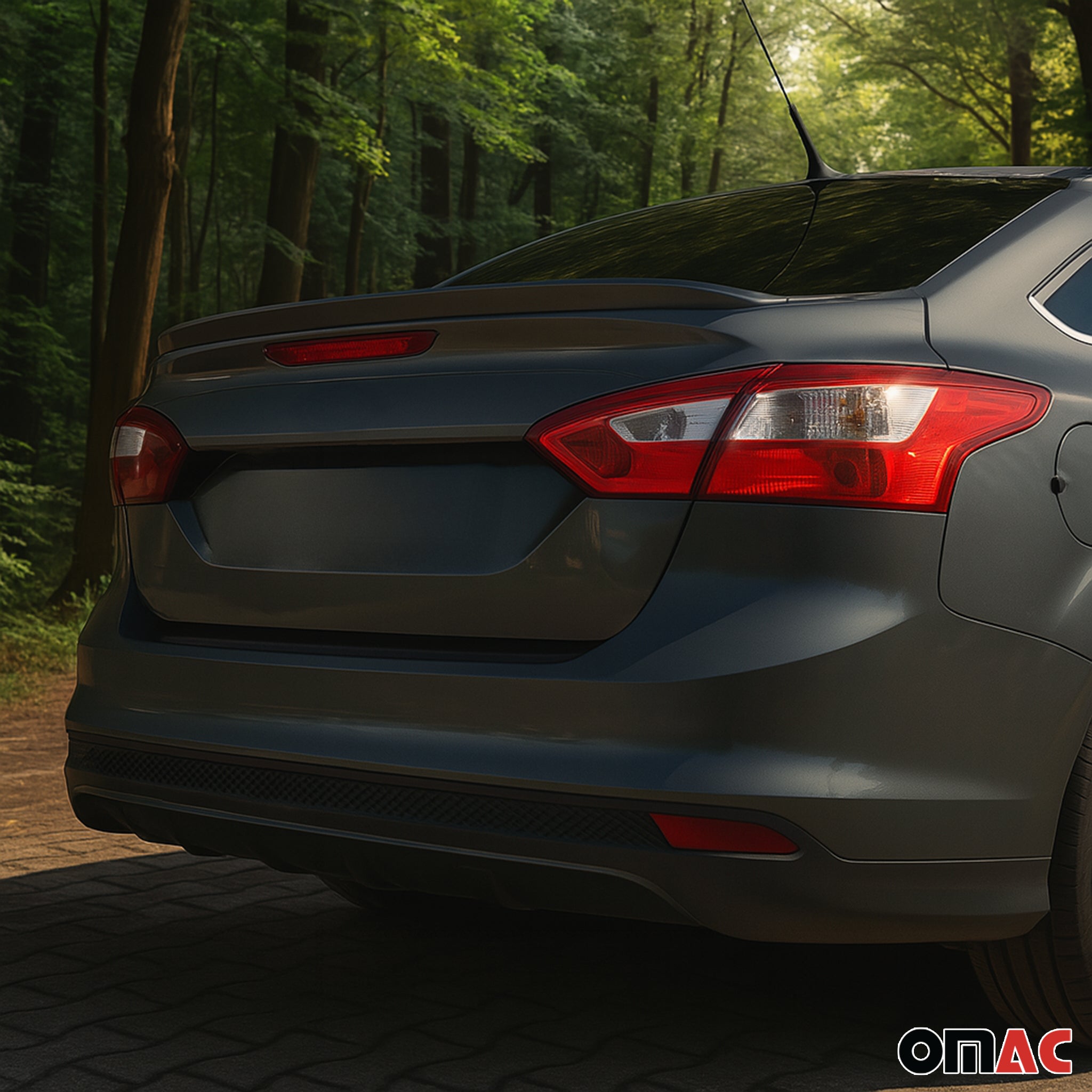 Heckspoiler Dachspoiler Spoiler für Ford Focus III 2011-2015 Limo Grundiert